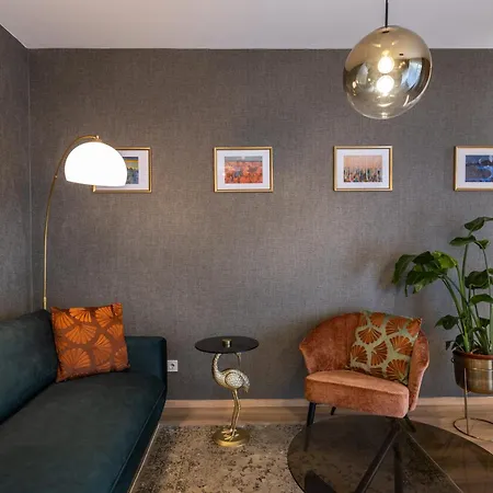 Apartment Fancy Private Parking & Garden Budapest