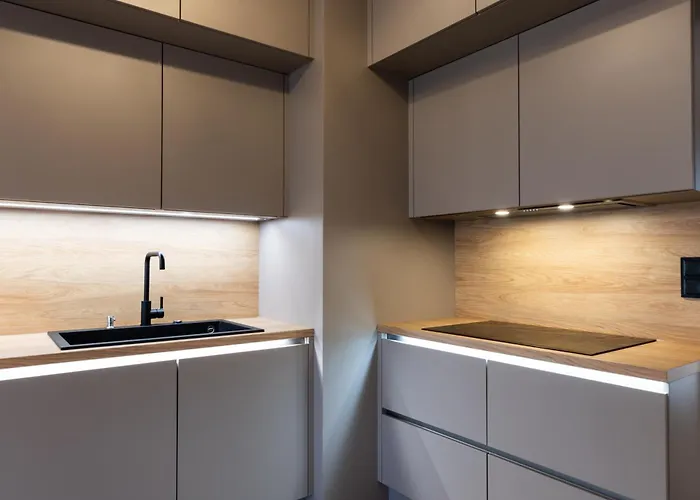 Fancy Private Parking & Garden Appartement *